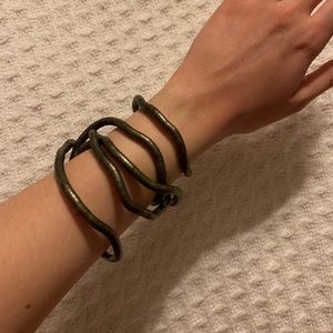 Flexible necklace/bracelet